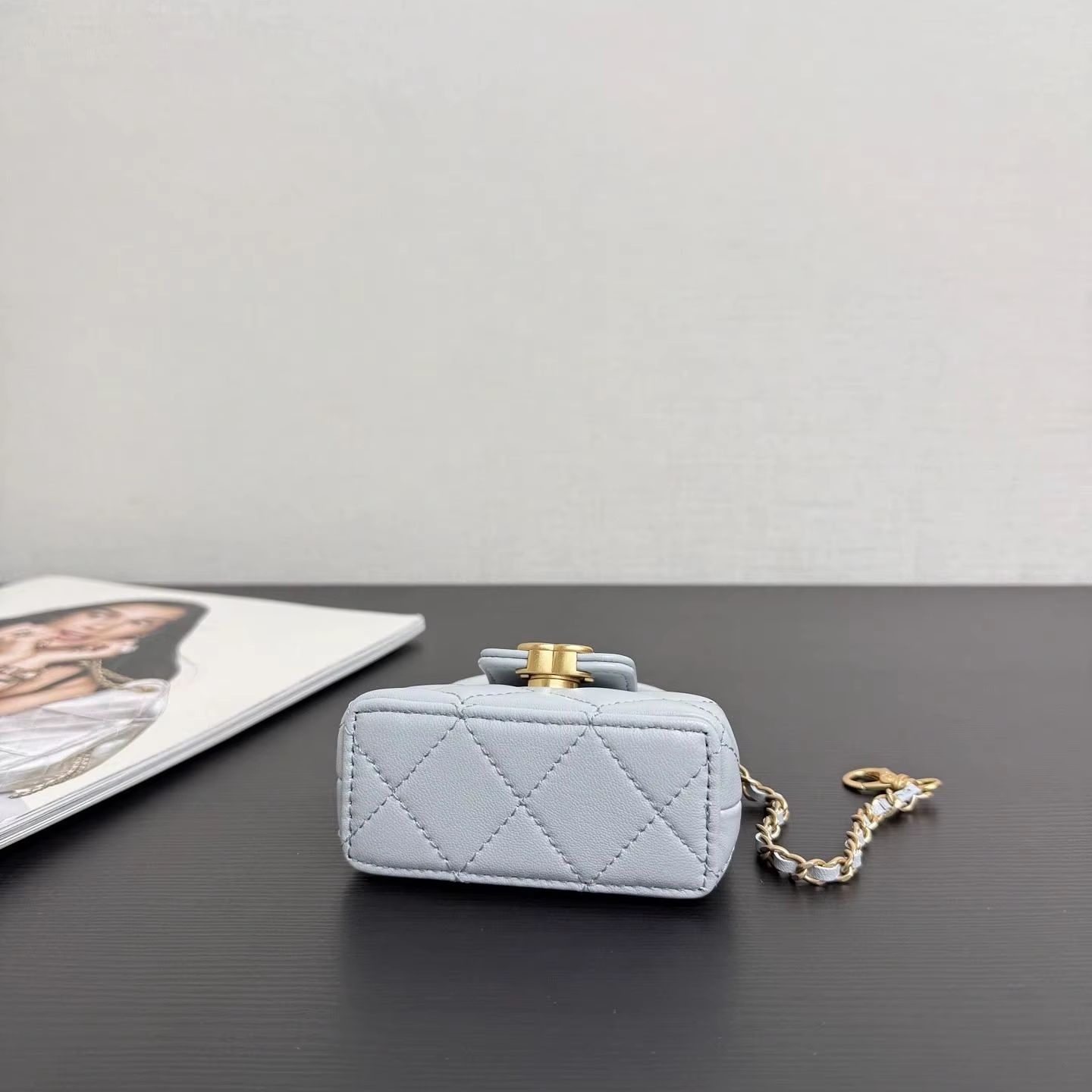 Chain Crossbody Quilted - Pastel Blue Quilted Mini Chain Bag
