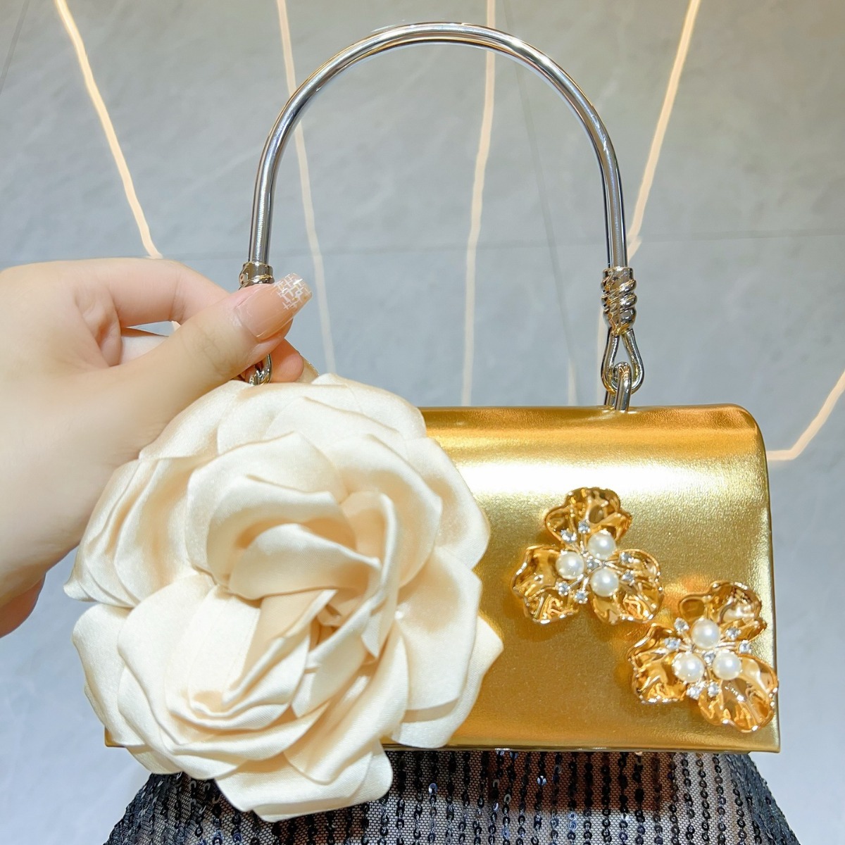 Luxury Bags Gold - Luxury Gold 3D Flower Clutch Bag