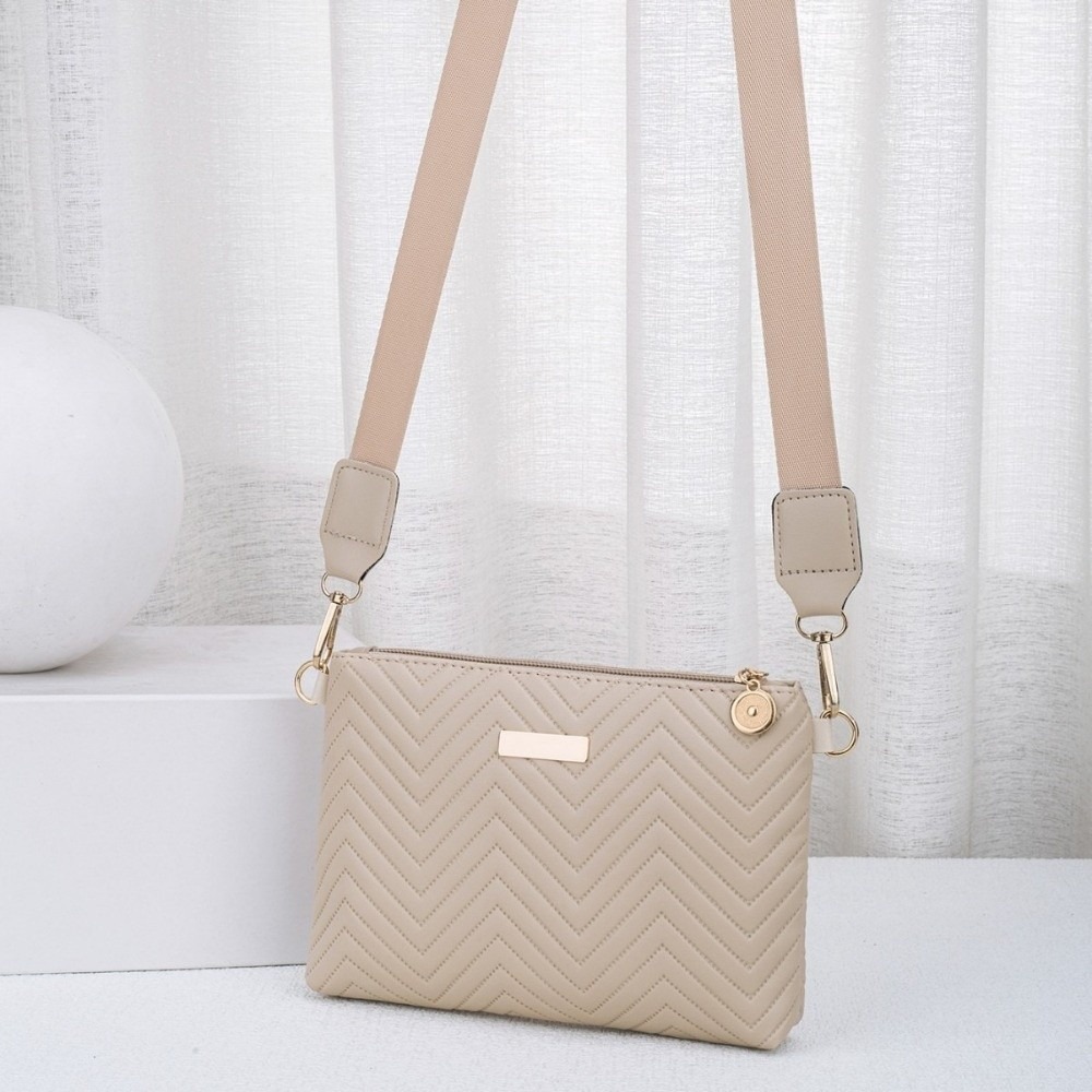 Chain Crossbody Quilted - Minimalist Quilted Chain Crossbody Bag PU
