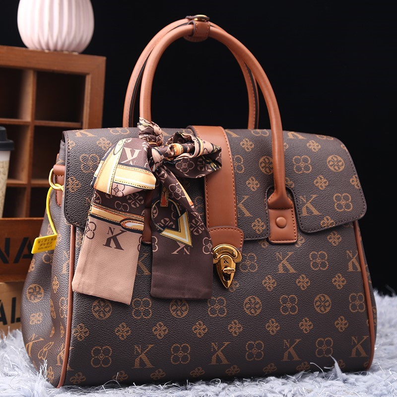 Luxury Bags Reseller - Light luxury brand women's bag 2025