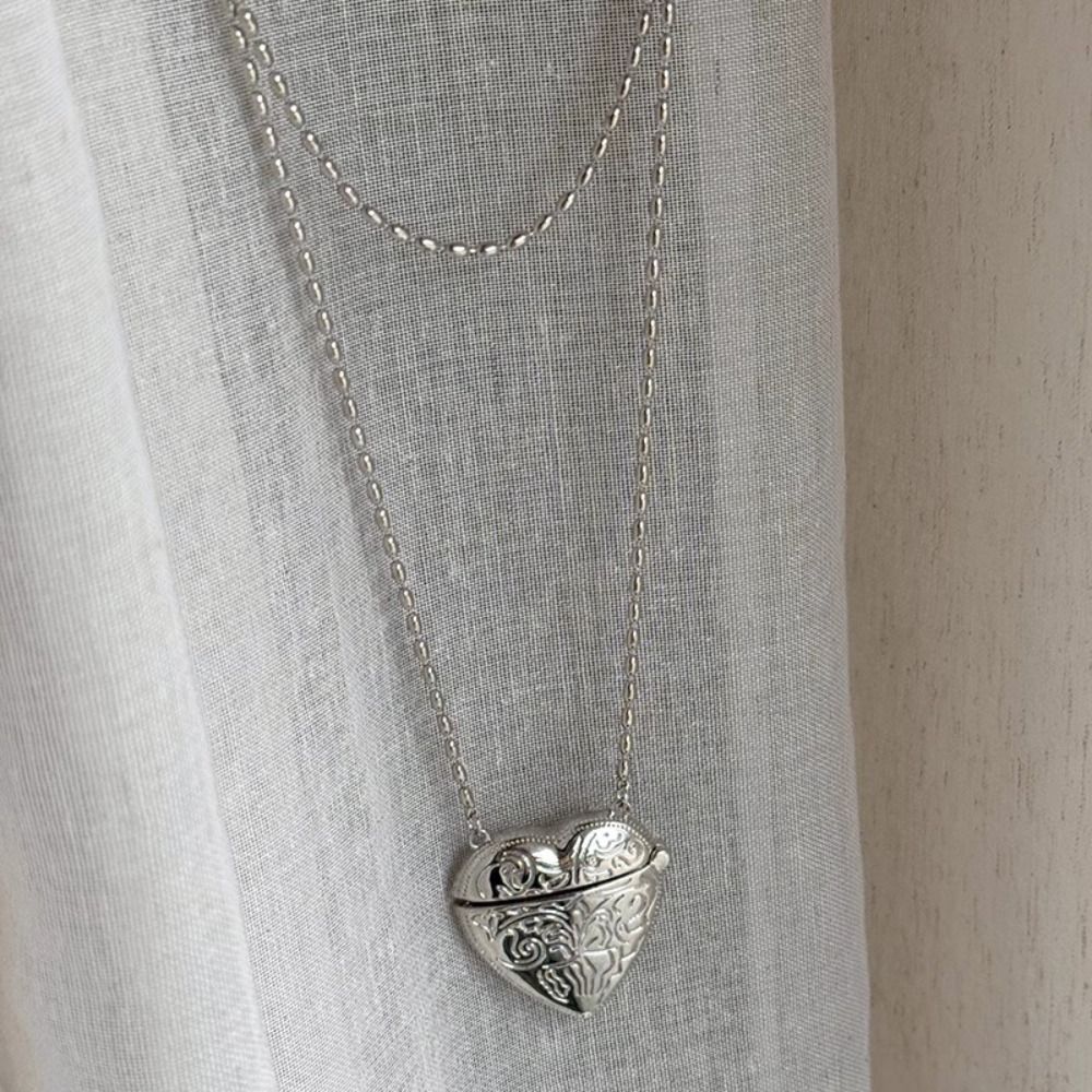 Openable Heart Locket Necklace - Luxury Bags Photos recension och pris