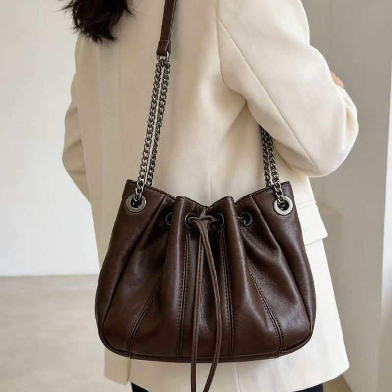 Fashion Drawstring Bucket Bag  - Chain Crossbody Quilted recension och pris