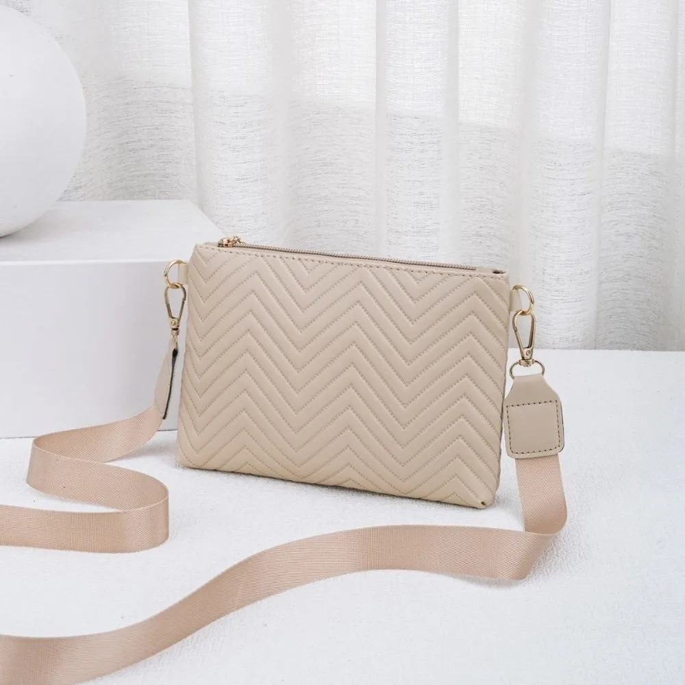 Minimalist Quilted Chain Cross - Chain Crossbody Quilted recension och pris