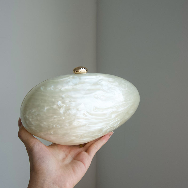 Oval Marble Beige Shell Acryli - Luxury Bags Girls recension och pris