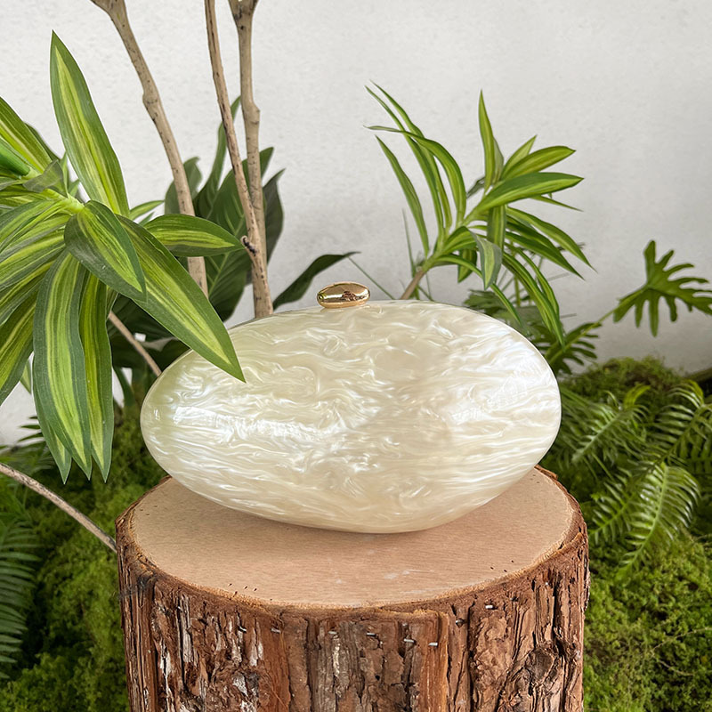 Oval Marble Beige Shell Acryli - Luxury Bags Girls recension och pris