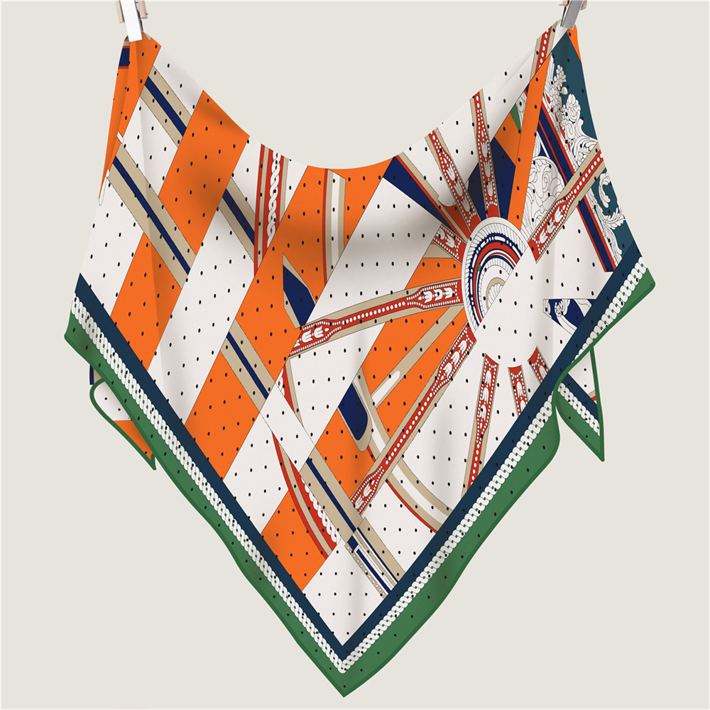 Winter Triangle Scarf Bag Head - Luxury Bags La recension och pris